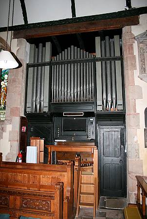 Luccombe - The Organ
